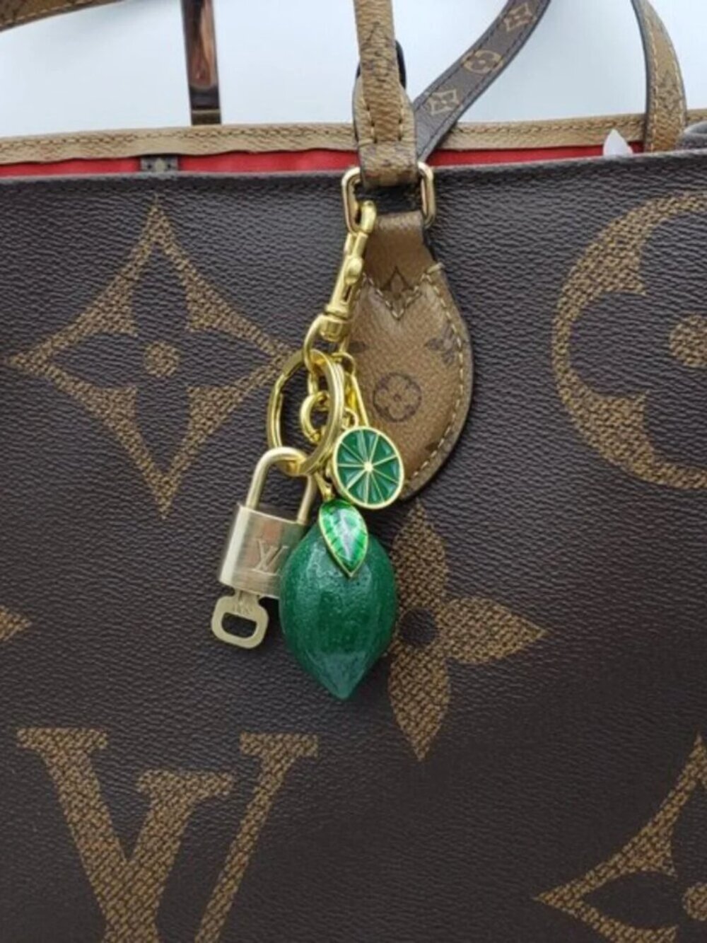 Louis Vuitton Authentic Gold Lock 🔒 Unbranded Lemon Keychain Charm for Bags - Picture 11 of 11